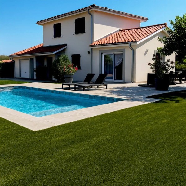 Maison avec pelouse artificielle 40 mm, rendu propre et naturel