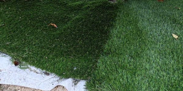 Un peu de bon sens pour poser votre gazon synthetique dans le bon sens